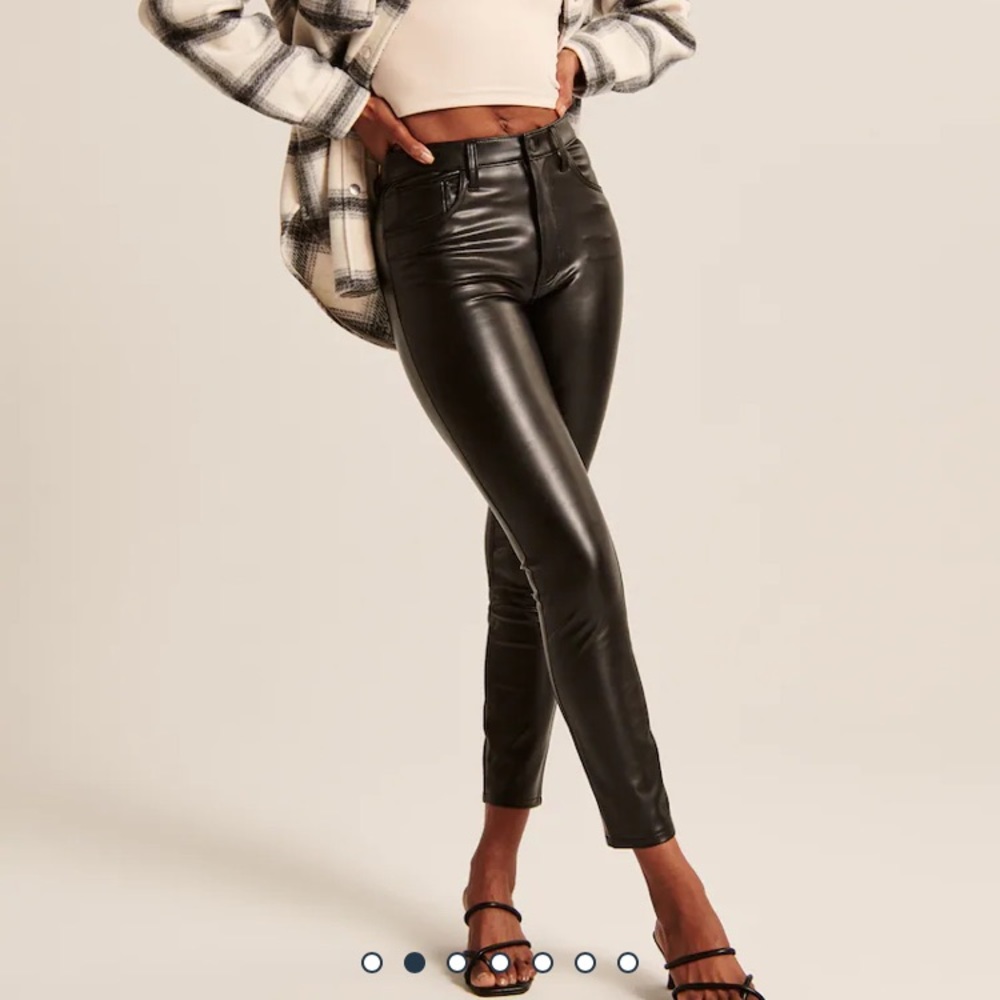 NWT Abercrombie Vegan Leather The Skinny High Rise Leather Pants, Size 29/8